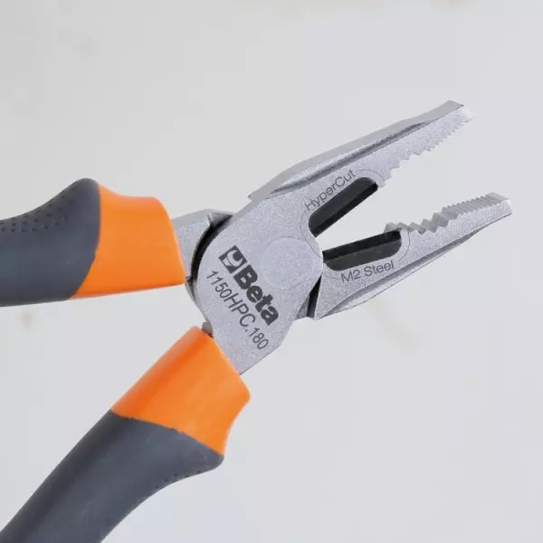 Плоскогубцы универсальные HYPERCUT с особыми режущими краями из спеченной стали M2
